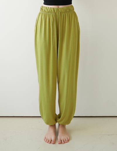 Conchwear 瑜珈寬鬆款繫帶束腳寬褲 萊姆綠 CON051GRN5