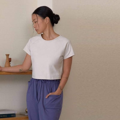 Dhyani 瑜珈短袖罩衫 烤布蕾 CON064BEG1