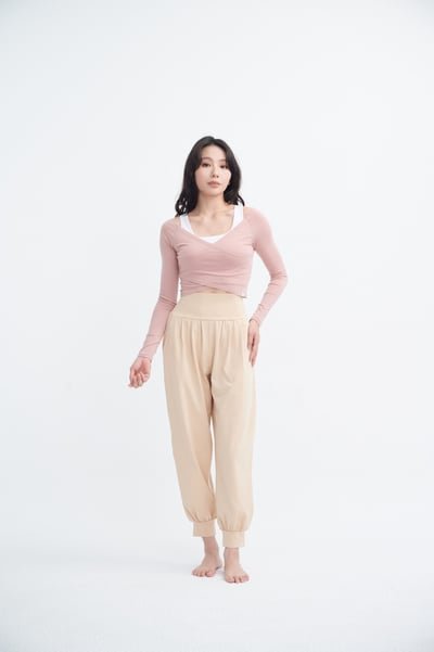 Happy yogi studio 瑜珈側開岔束腳寬褲 奶茶 HYS002BEG2