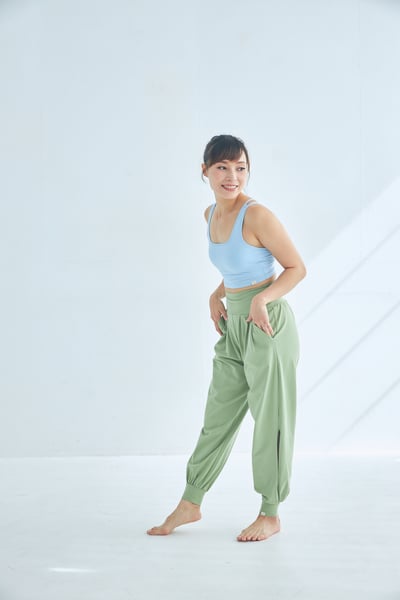 Happy yogi studio 瑜珈側開岔束腳寬褲 開心果綠 HYS002GRN