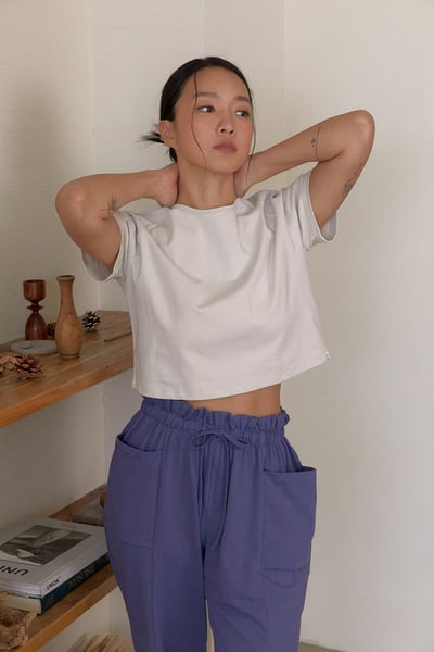 Dhyani 瑜珈短袖罩衫 烤布蕾 CON064BEG2