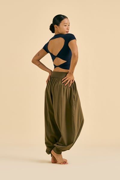 【熱銷】Dhyani 扭結胸墊短T恤 深海藍 CON094NAV4