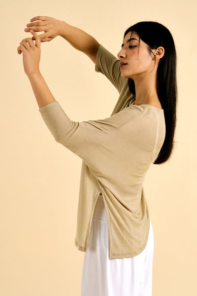 Dhyani 無礙兩穿罩衫 奶茶色 CON097BEG4