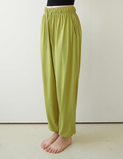 Conchwear 瑜珈寬鬆款繫帶束腳寬褲 萊姆綠 CON051GRN6
