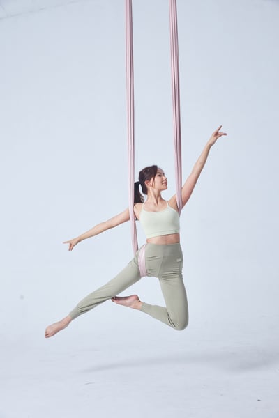 Front2line 天然棉 瑜珈合身款束腳寬褲 卡其綠 FCWFPT029KHA2