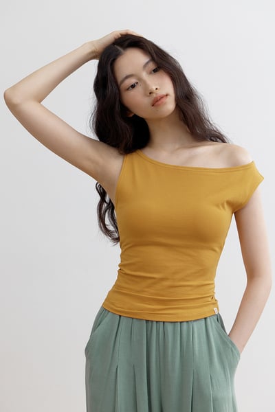 Dhyani 掉肩造型胸墊上衣 深黃色 CON119YEL4
