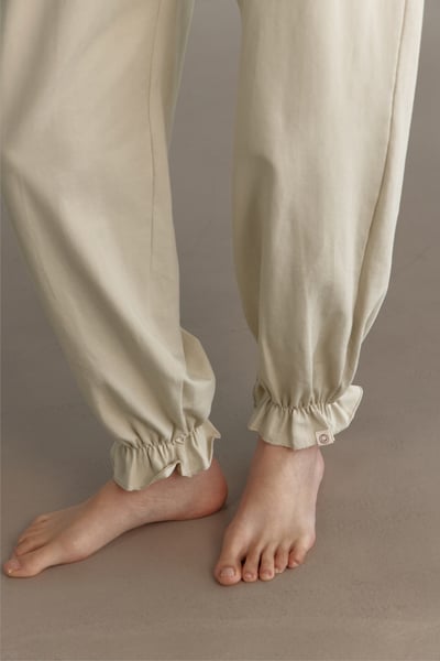 Dhyani 甜心寬鬆款束腳寬褲 奶茶色 CON104BEG