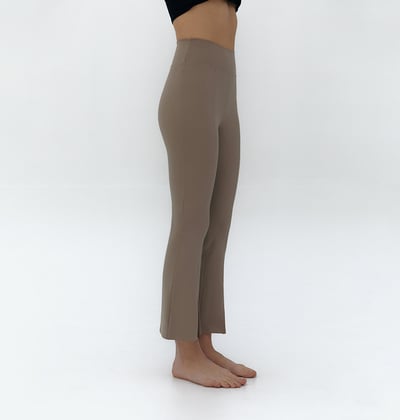 Conchwear 前開岔小喇叭褲 九分 摩卡色 CON012BRN2