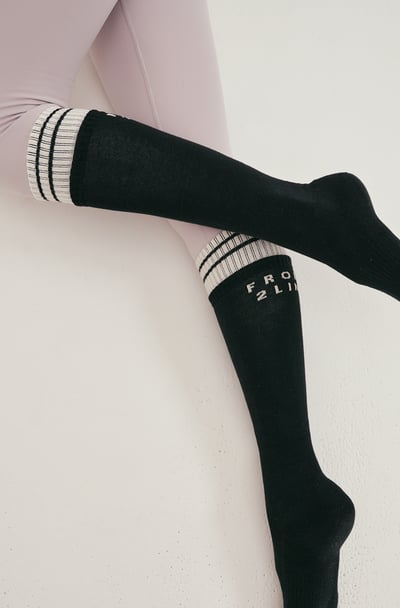 Front2line 瑜珈健身保暖長襪 經典黑 FAK015BLK2