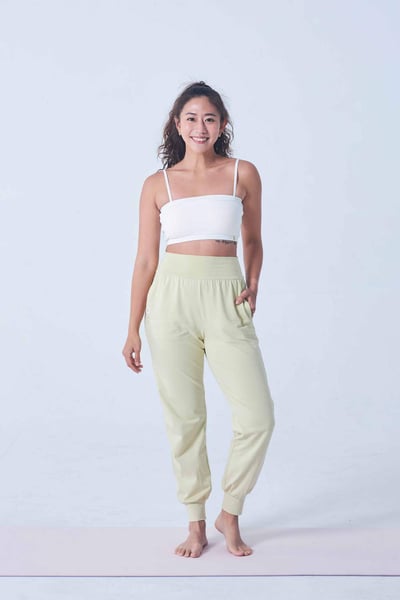 Front2line 輕彈棉 瑜珈修身款束腳寬褲 檸檬黃4
