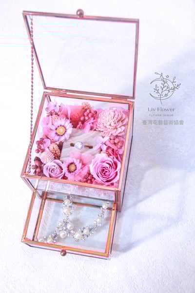 BFC商業不凋&乾燥花基礎應用證書 (台灣花藝藝術協會)1