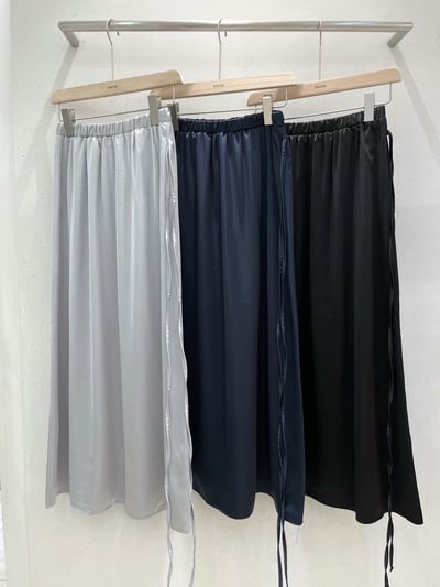 正韓 波光粼粼緞面光澤長裙10