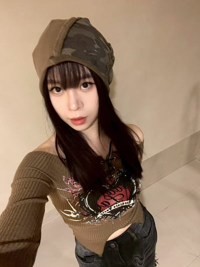 美式辣妹修身一字領上衣9