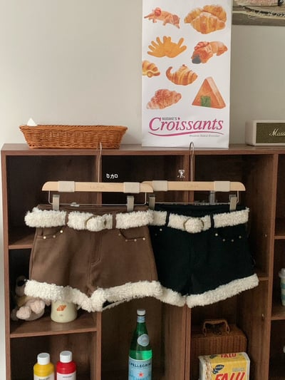 冬日麂皮雪寶短褲1