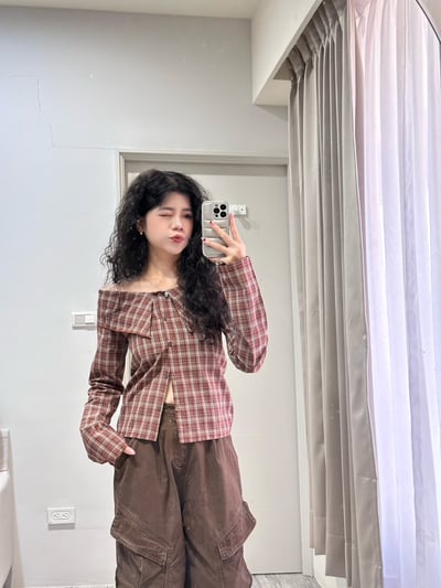 正韓 格子翻領一字領襯衫3