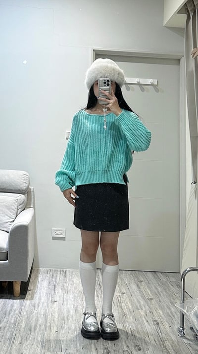 寬領洞洞蓬袖針織毛衣2