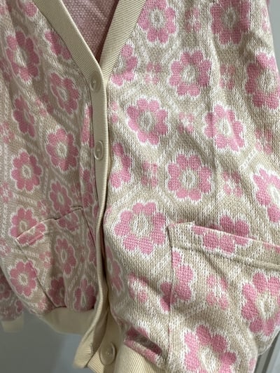 正韓 小眾花花V領針織外套4