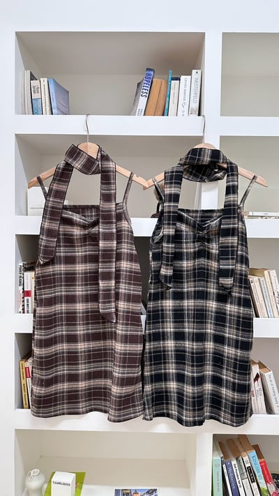 正韓 格紋綁脖吊帶小洋裝8