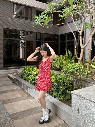 春夏氣息 碎花細肩短洋4