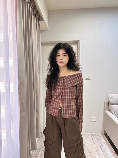 正韓 格子翻領一字領襯衫1