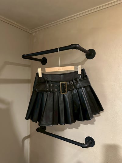 女團百褶皮革短裙10