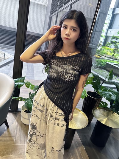 迷人焦點 微透單肩飄帶上衣5