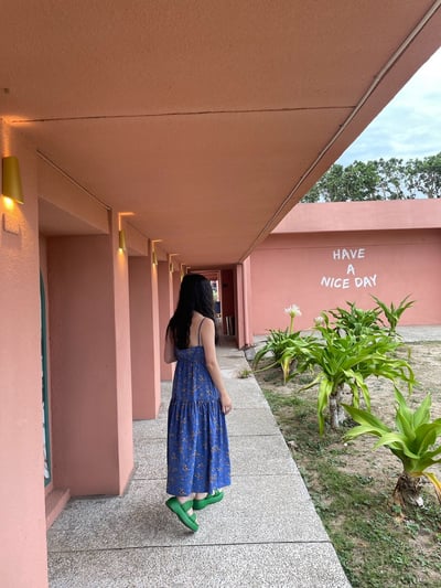 正韓 渡假首選絕美花花細肩長裙7