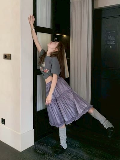 紫色光澤花邊六分裙1