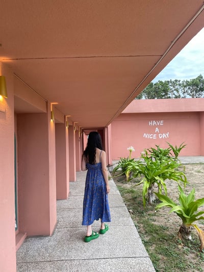 正韓 渡假首選絕美花花細肩長裙8