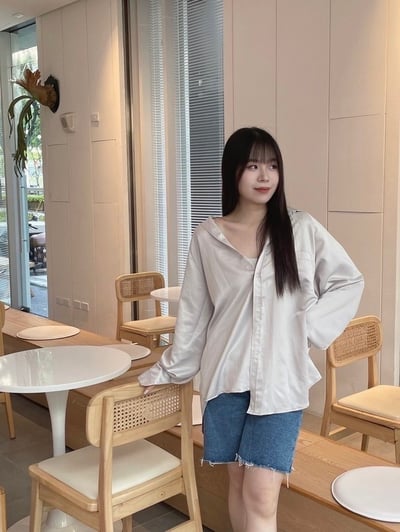 正韓 高級感緞面光澤襯衫6