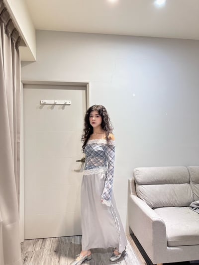 格紋蕾絲一字領透膚上衣5