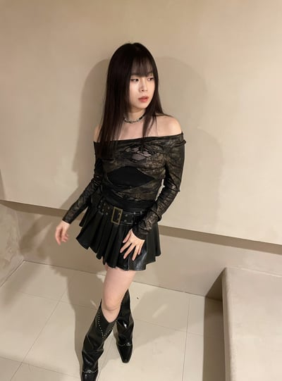 純欲蕾絲拼接長袖上衣7