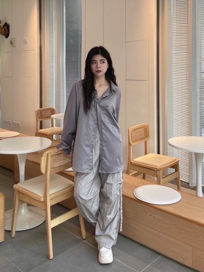 正韓 高級感緞面光澤襯衫3