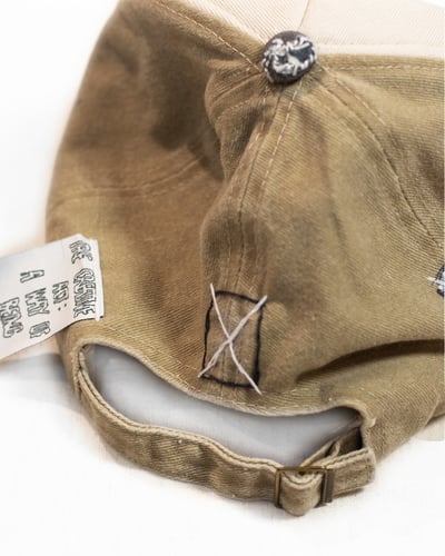 Fragments Caps – UNTITLED / 004 - Handcrafted · 1/14