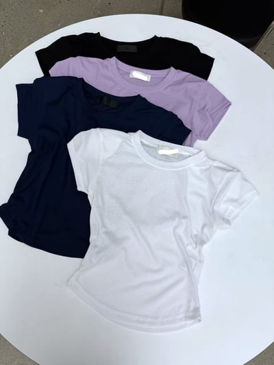 早鳥價開團中！《army보라해》插肩圓弧下擺短T5