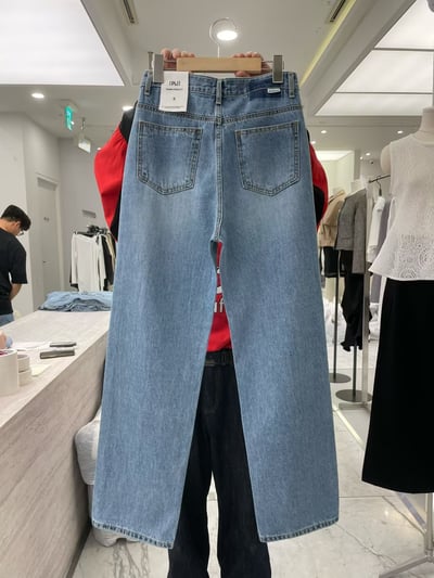 早鳥價開團中！《牛褲特輯》側破壞感鬚鬚長腿中腰牛褲9