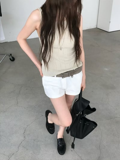 W7成團！《26春夏爆紅設計師》不規則直紋針織背心12