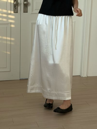 早鳥價開團中！《麵包家》法式綁帶絲綢白裙1