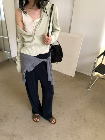 W5成團！《L&K》夏日首推顯瘦皺皺褲19