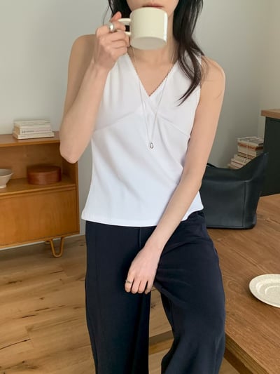 W7成團！《可愛甜美》寬帶V領背心11