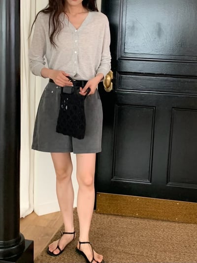 W7成團！《b家》作舊感後鬆緊短褲1