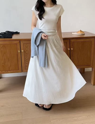 W8成團！《小資湊免運》插肩袖裙紋理漂亮ops1