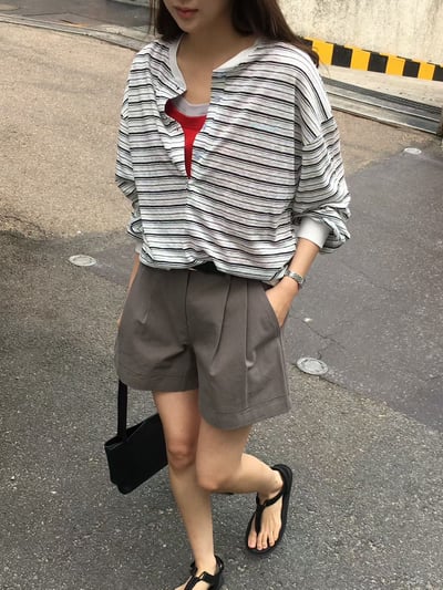 差一成團！《v家》超薄款條紋排扣罩衫14