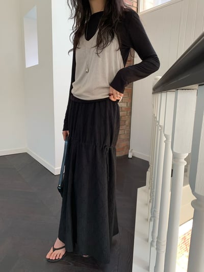 W7成團！《平價韓貨》拉繩決定裙型壓紋長裙4