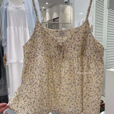 早鳥價開團中！《小資湊免運》碎花可調節細肩背心3