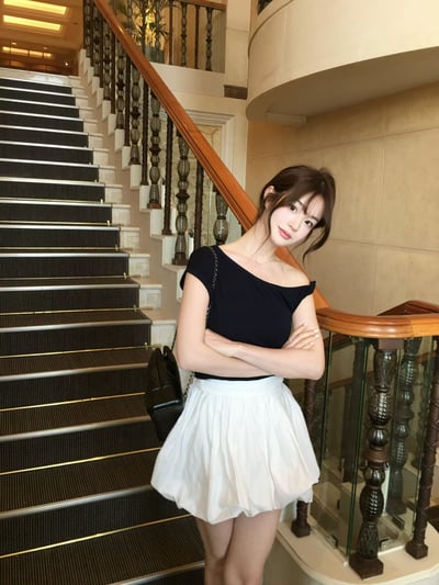 W6成團！《蔬菜家》扭結露肩knit3