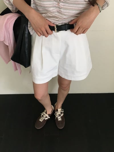 早鳥價開團中！《v家》顯瘦皺褶寬褲管短褲14