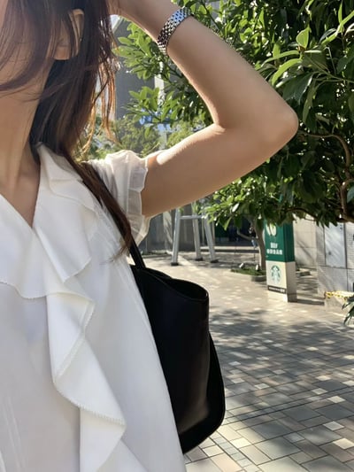 W6成團！《ounce》本周最推lace荷葉邊花苞袖襯衫21