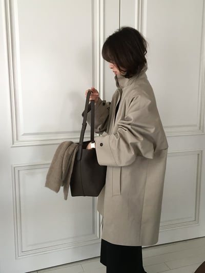 W0成團！《質感onni》類the row可調節羊皮水桶包8