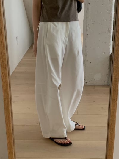 W5成團！《d家》工作彎刀褲3